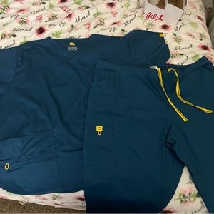 Wonderwink  scrub set